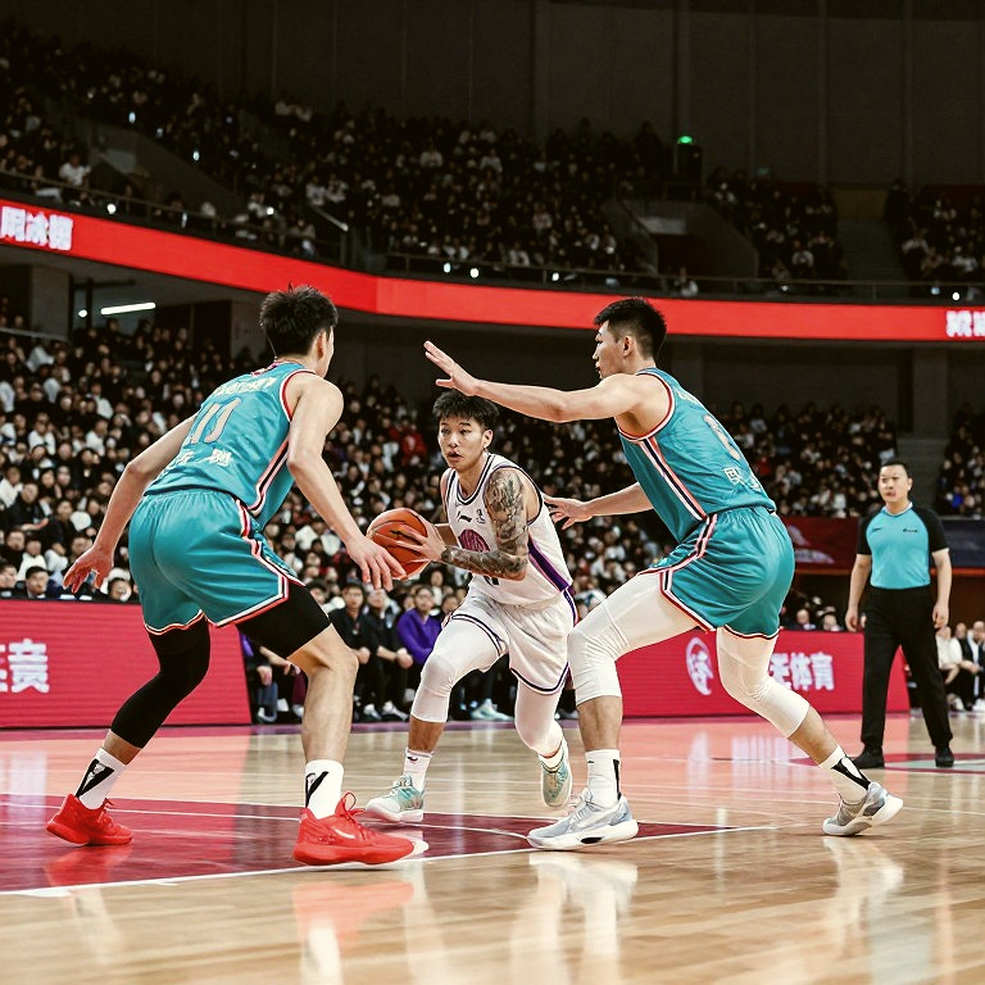 Án phạt treo giò cả mùa của trợ lý HLV Paul Du: Tranh cãi về tính tương xứng trong bóng rổ nữ UAAP Án phạt treo giò cả mùa của trợ lý HLV Paul Du: Tranh cãi về tính tương xứng trong bóng rổ nữ UAAP