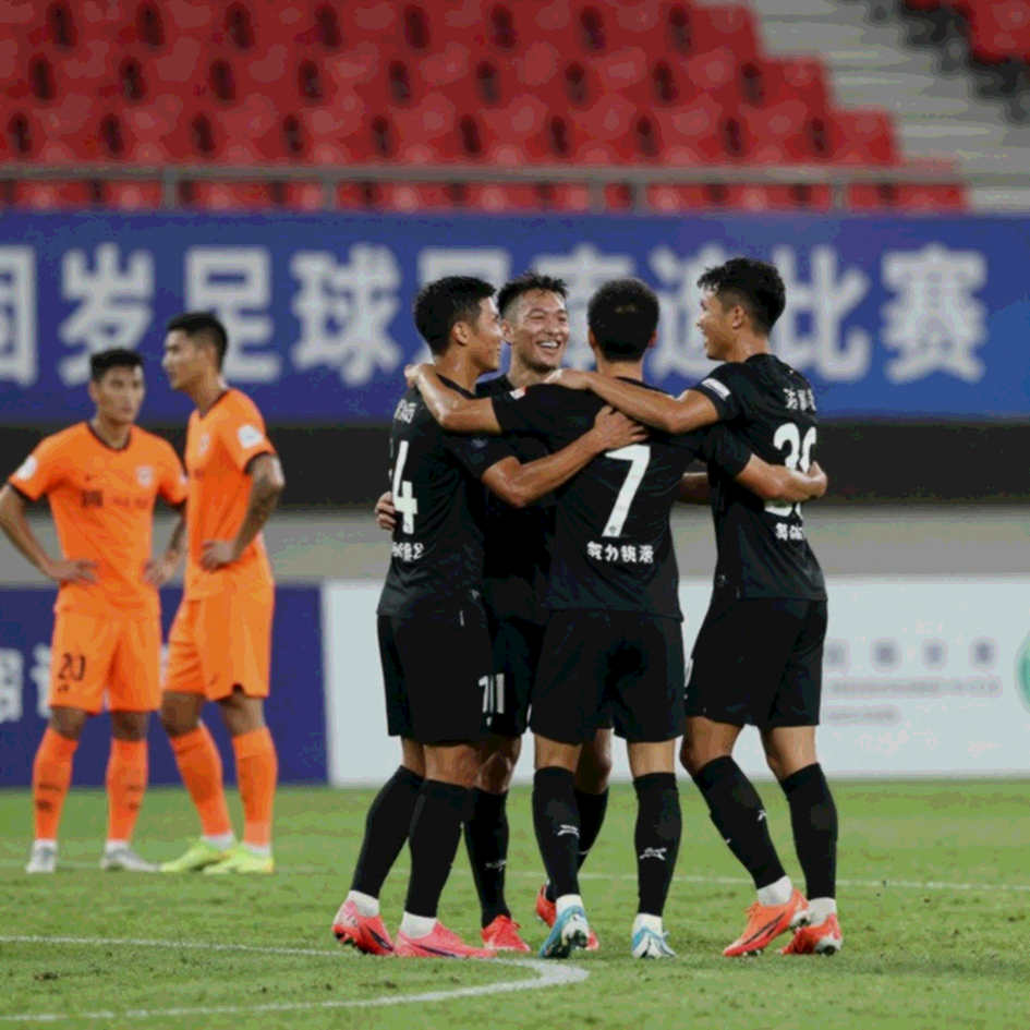 Ba giai đoạn sinh tồn của một CLB V-League trước cơn bão chấn thương