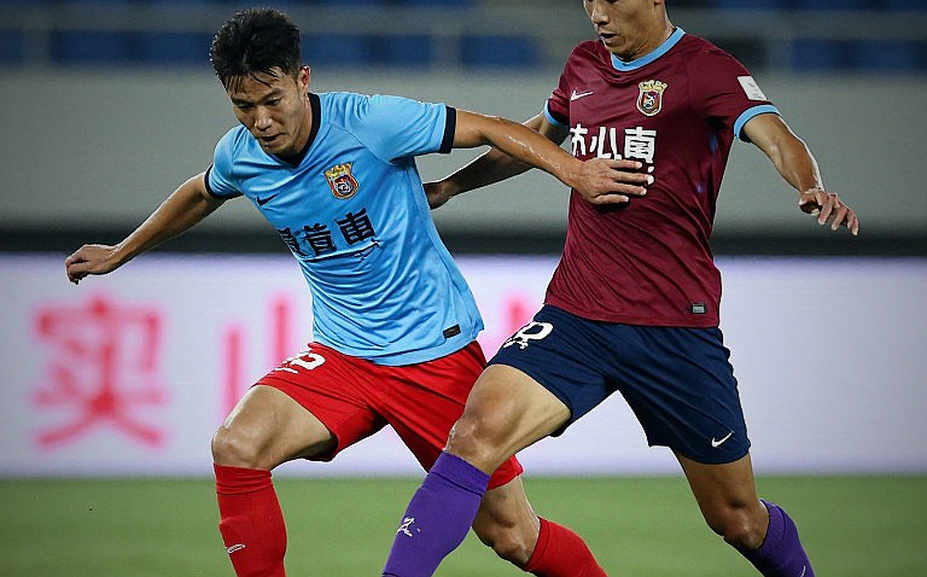 Mancini và tiếng vỗ tay dành cho Vialli: Khi một HLV nói về nỗi nhớ giữa cuộc đua giành vé