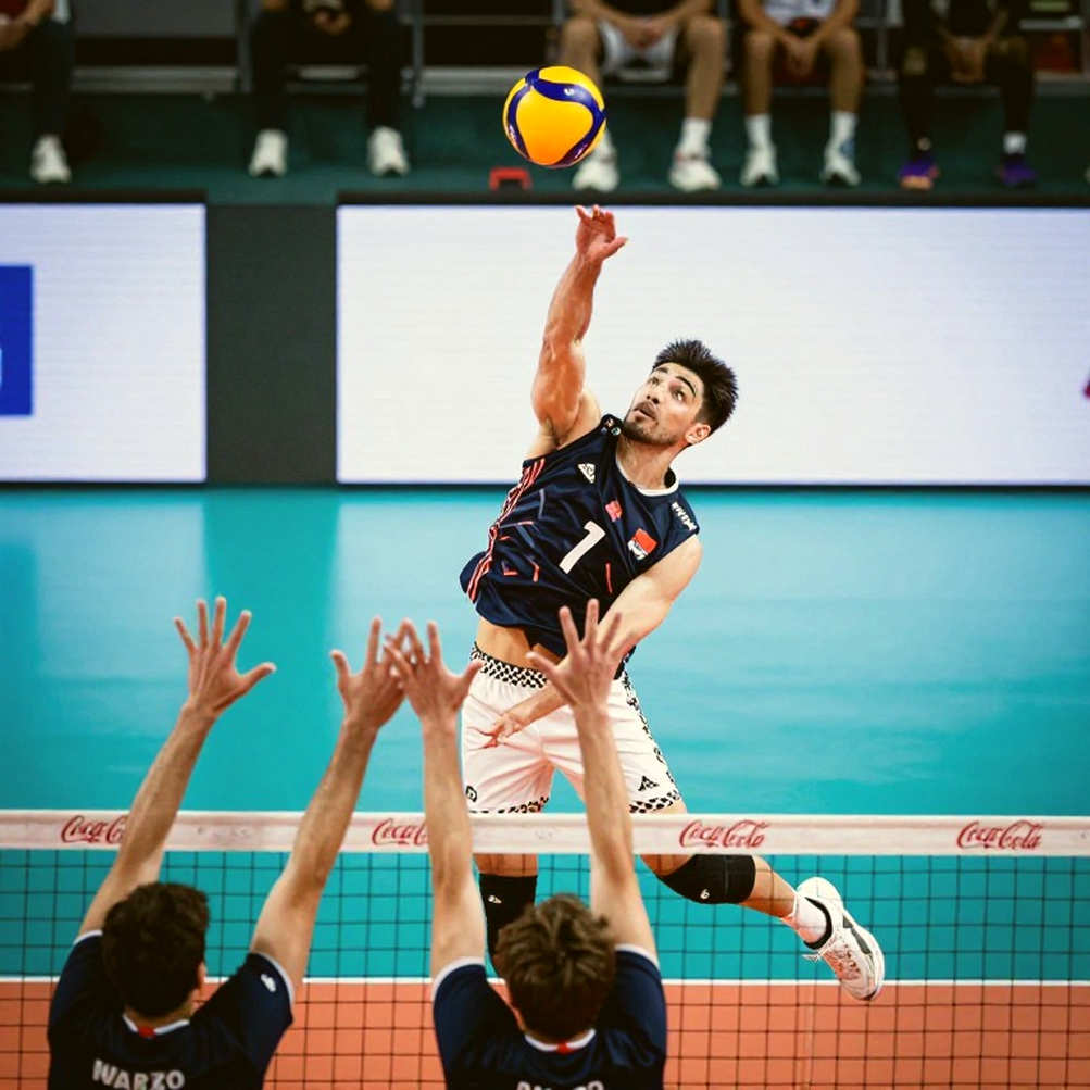 Serbia 3-1 Ba Lan: set thua 15-25 và khoảng trống bên ghế huấn luyện Serbia 3-1 Ba Lan: set thua 15-25 và khoảng trống bên ghế huấn luyện