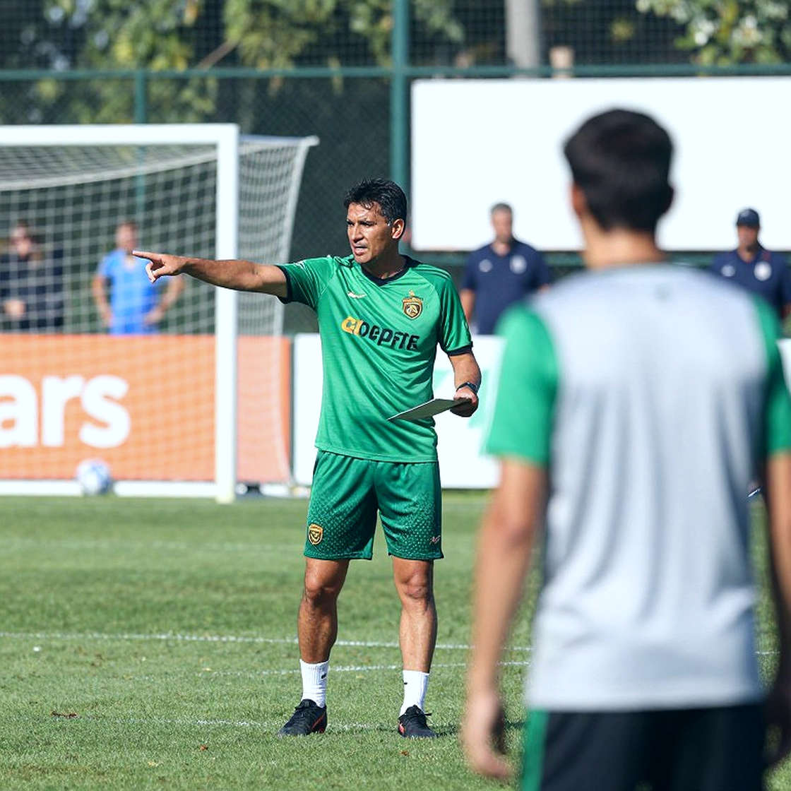 Al-Qadsiah lên đỉnh: Bàn thắng phút 96 và bài toán 72 giờ trước trận chung kết sớm với Al-Hilal