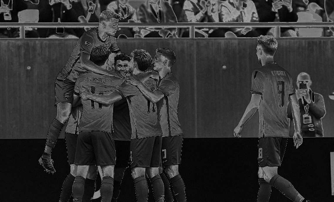Pumas CU và đêm mà di sản khoác áo mới: 24-6 trước Águilas Blancas Pumas CU và đêm mà di sản khoác áo mới: 24-6 trước Águilas Blancas