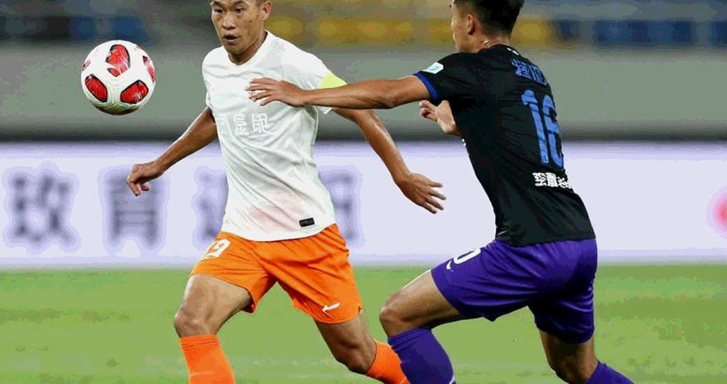 Luật 11, VAR và giới hạn của tiêu chí 'rõ ràng và hiển nhiên'