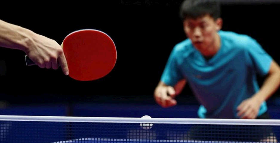 Bản phân tích trống: vì sao kỷ luật nói 'không đủ dữ liệu' quan trọng hơn một kết luận đẹp