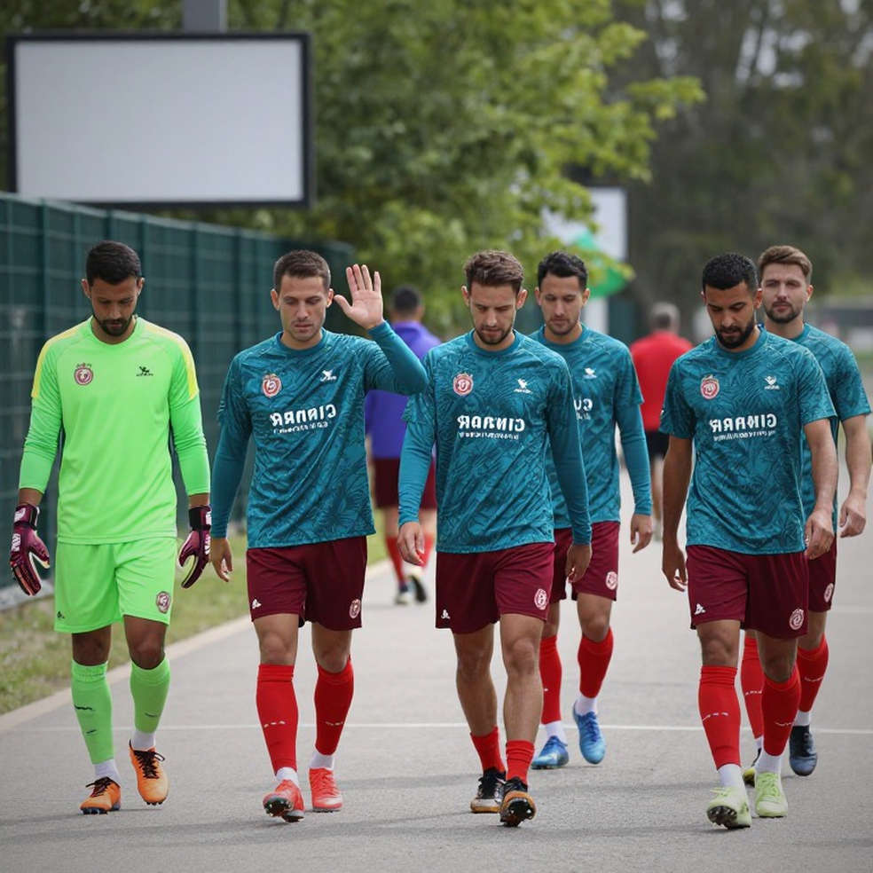 Koundé, năm gã khổng lồ Premier League và bản hợp đồng đến 2030: Barcelona đang cầm đằng chuôi