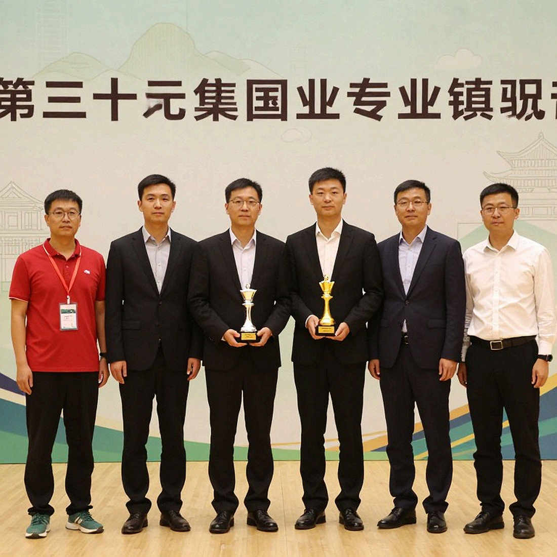 Olympiad cờ vua: Gukesh ngồi bàn 4, Humpy dẫn đội nữ — và chiều sâu đáng sợ của Ấn Độ