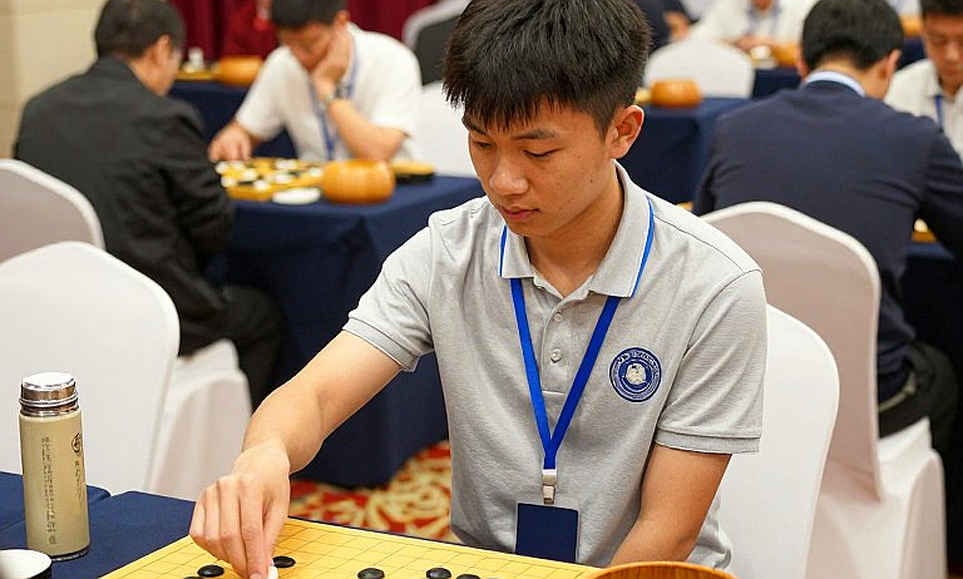ChessBase Magazine #225: Khi dòng tít hứa nhiều hơn phần ruột