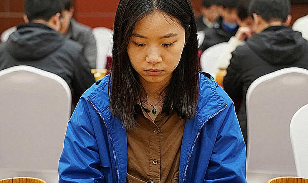 ChessBase Magazine số 225: ván Sicilian ẩn sau tấm bìa Olympiad