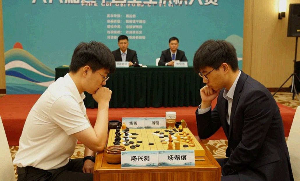 Elephant Gambit 1.e4 e5 2.Nf3 d5: Andrew Martin và bài toán 60 phút của vũ khí bất ngờ Elephant Gambit 1.e4 e5 2.Nf3 d5: Andrew Martin và bài toán 60 phút của vũ khí bất ngờ