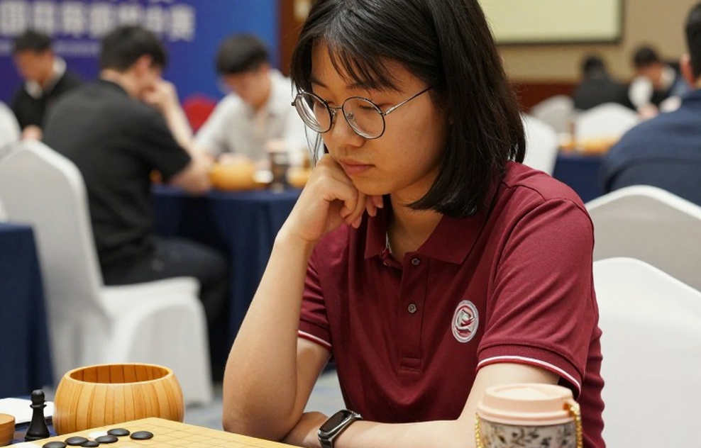Lỗ hổng niềm tin giữa mùa giải: Khi làng esports phân tích mà không cần bằng chứng