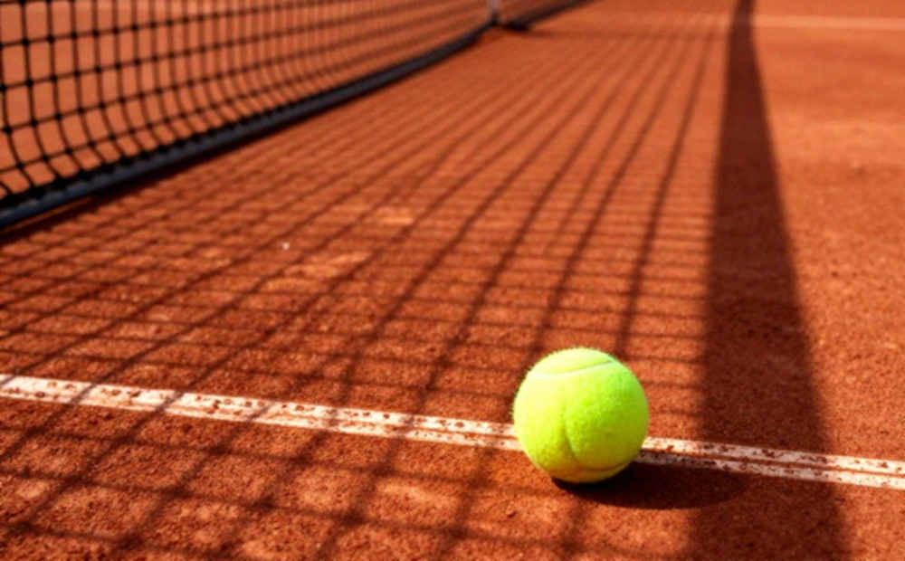 Ben Shelton thua Davis Cup tại Prague: Cú giao bóng mất tích và bài toán điểm số đằng sau vị trí số 4 thế giới