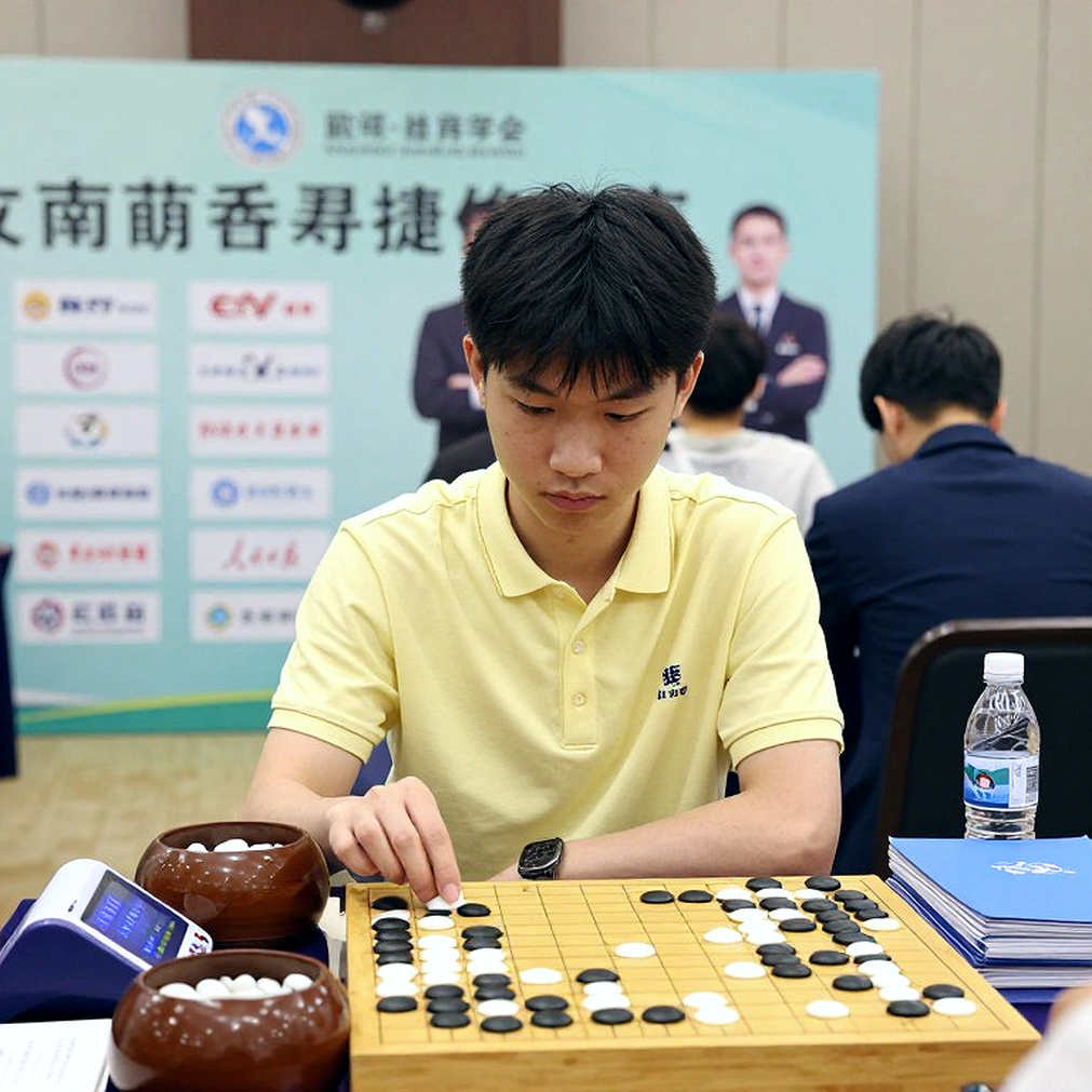 Điểm dữ liệu rỗng: cái bẫy tự tin giả trong phân tích esports Điểm dữ liệu rỗng: cái bẫy tự tin giả trong phân tích esports