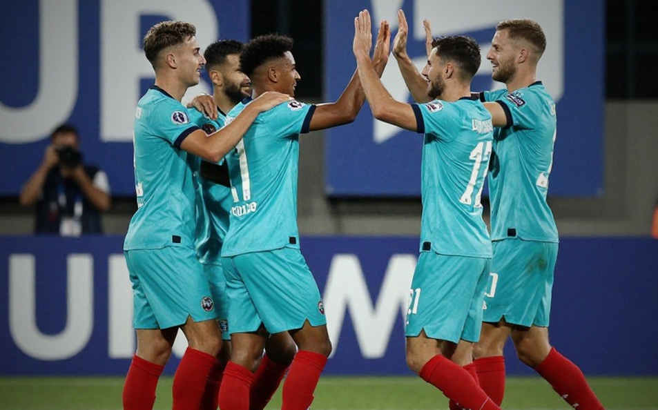 Mourinho giữ vận mệnh của mình: Các ông lớn nước Anh săn đuổi ngôi sao Real Madrid
